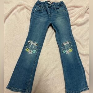 Squeeze brand girls jeans!
